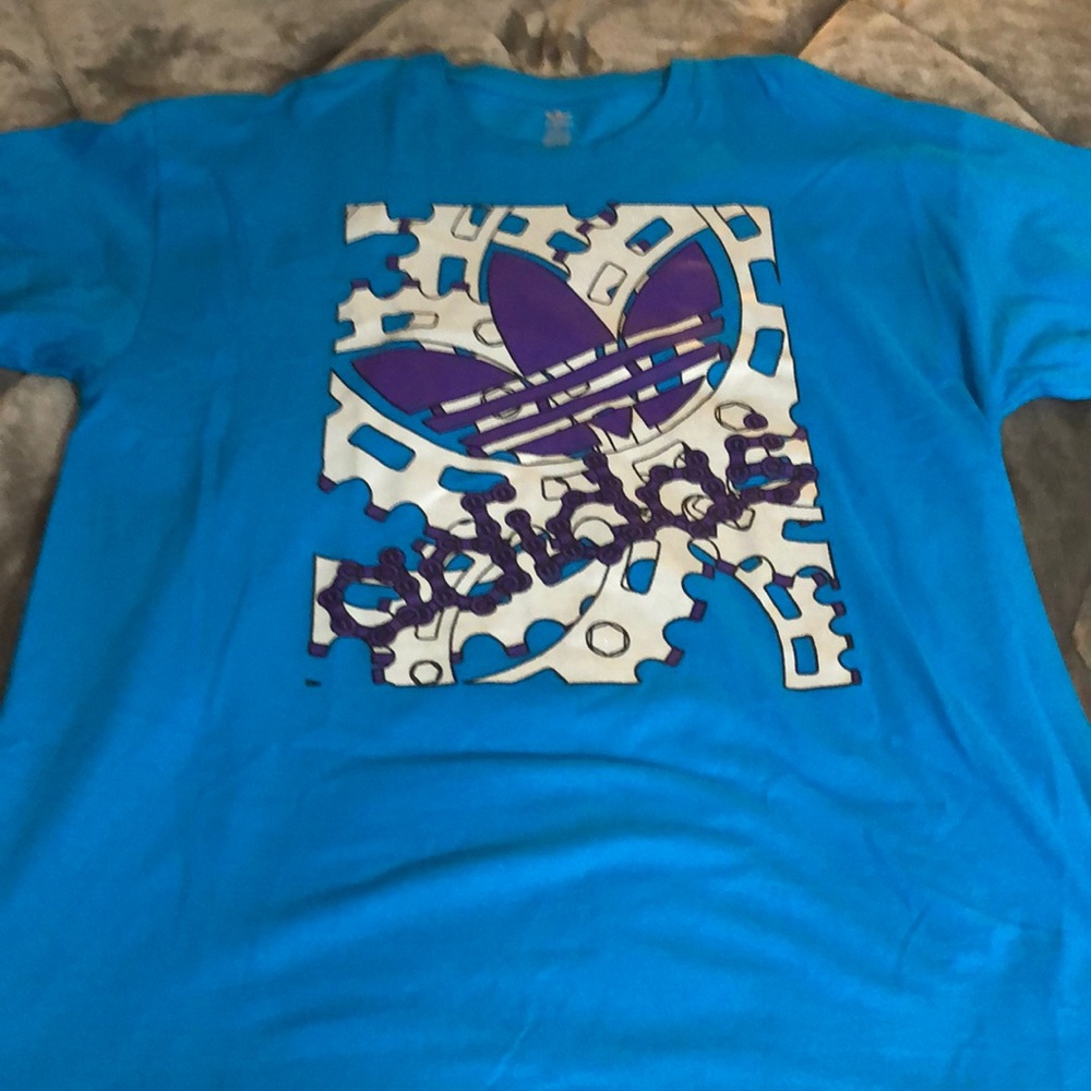 Men’s XL Adidas tshirt mint condition